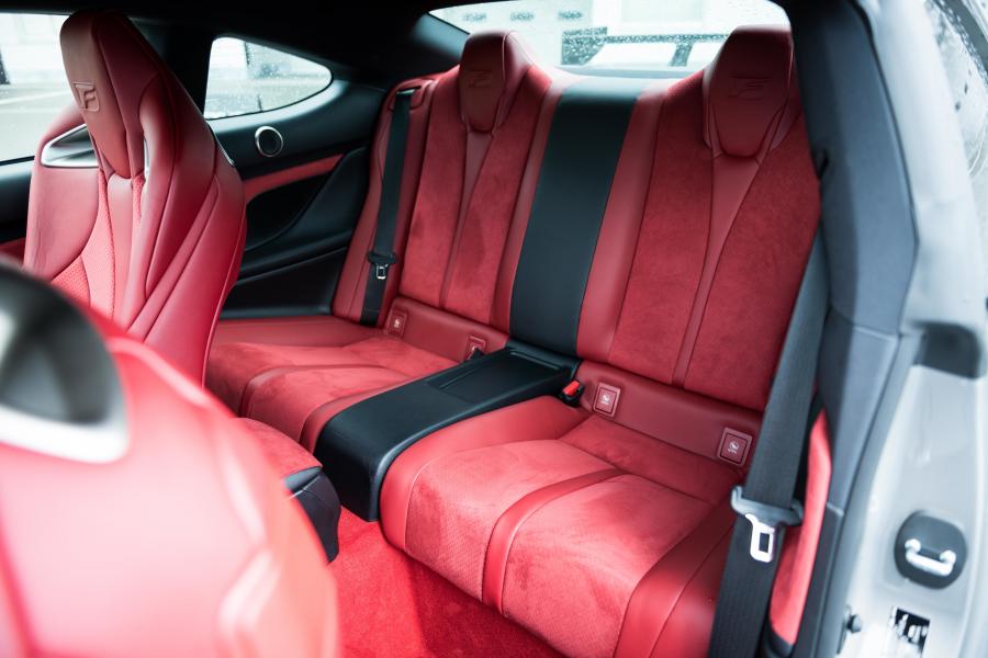 Интерьер Lexus RC F Performance Package 2019 года  (JP) (фото 22 из 31)